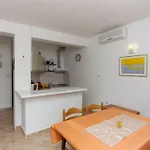Posta - One-bedroom With Terrace And Sea View 4 Adults - 4 * Saplunara