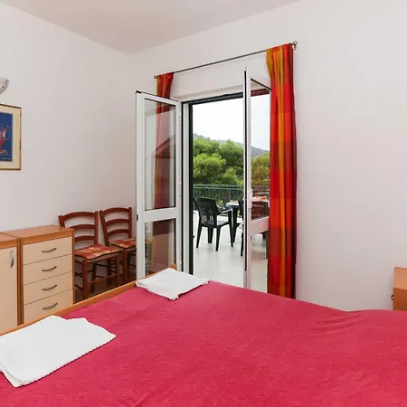 Posta - One-bedroom With Terrace And Sea View 4 Adults - 4 Apartment Saplunara