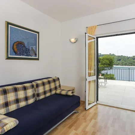 Apartmán Posta - One-bedroom With Terrace And Sea View 4 Adults - 4 Saplunara